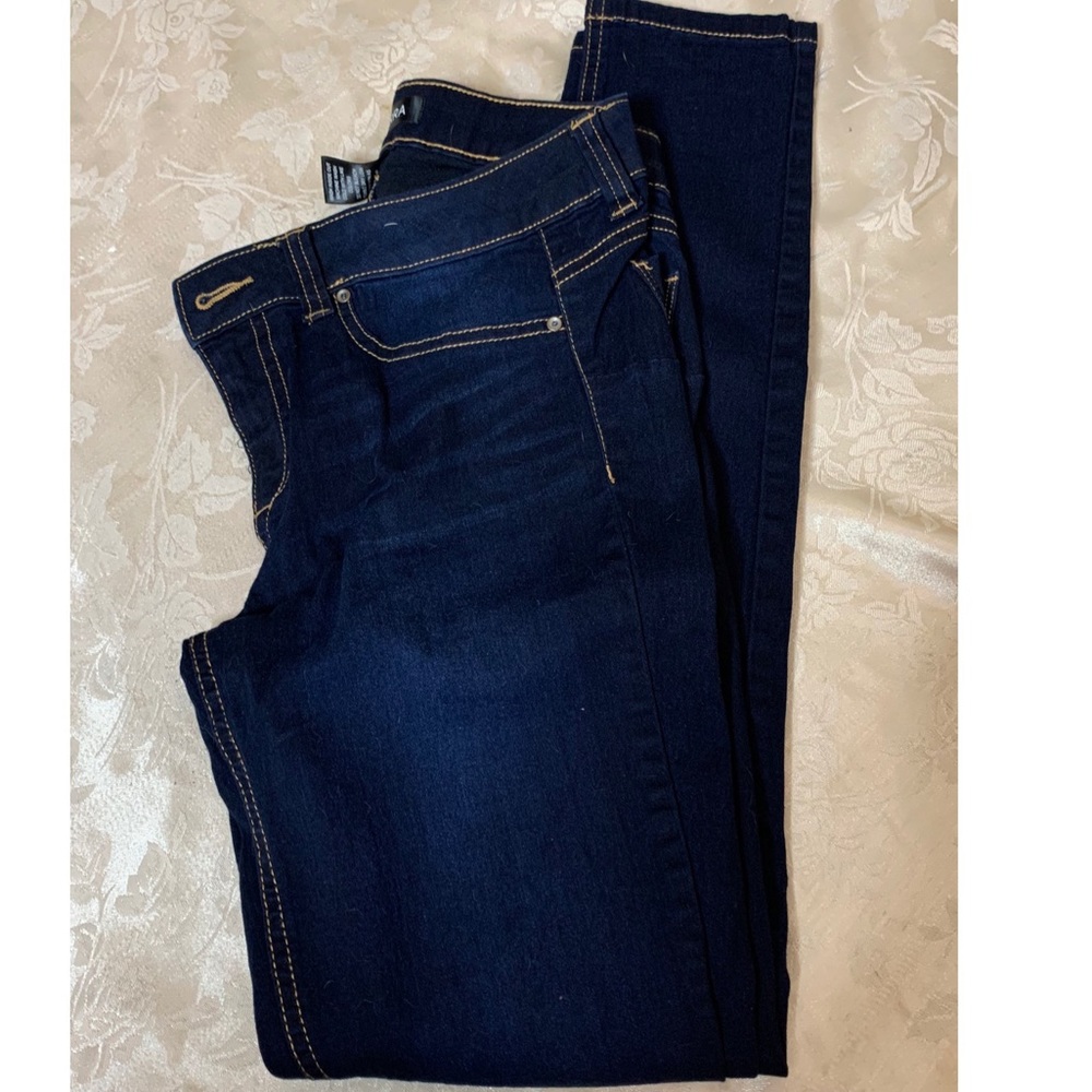 Geneva skinny jeans